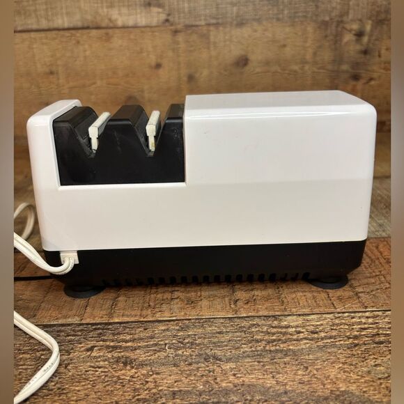 Chef's Choice Diamond Hone Sharpener Model 310 White - TESTED - Picture 5 of 8